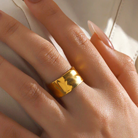 Sculpted Aura Ring