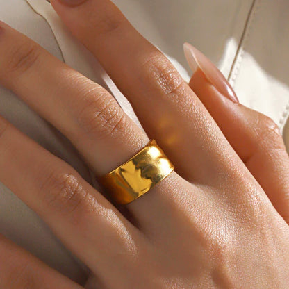 Sculpted Aura Ring